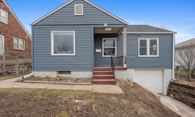 Aksarben - Elmwood Park House | Frances. Cozy pet friendly home.