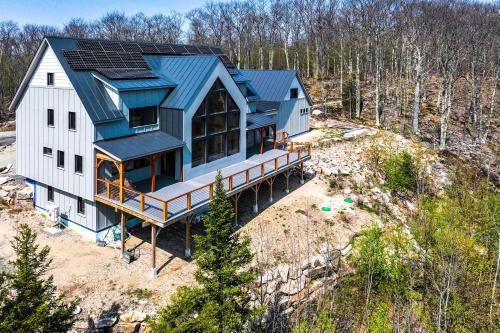 Franconia Apartment | Franconia Heights Sustainable Mtn Apartment