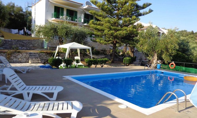 Agios Spyridon Corfu Apartment | Frankis Apartments Agios Spyridonas Perithia