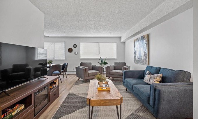 Fort McMurray Apartment | Fraser Court Avenue