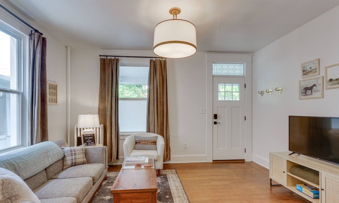 Downtown House | Frederick Vacation Rental < 3 Blocks to Downtown!