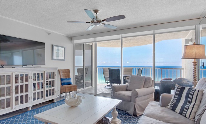 Gulf Pines Condo | Free Beach Service, 16th Floor Views, On-Site Check In