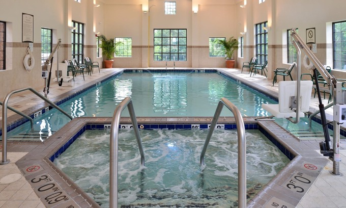 Chesapeake Condo | Free Breakfast. Indoor Pool & Hot Tub. Your Next Trip!
