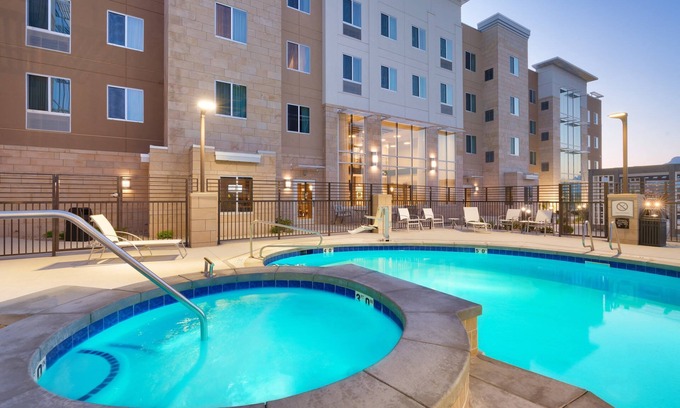 Lehi Condo | Free Breakfast. Pool & Hot Tub. Gym. Great for Business Travelers!