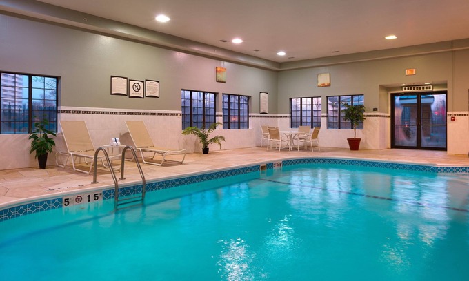 Peoria Apartment | Free Breakfast. Pool & Hot Tub. Close to St. Francis Medical Center!