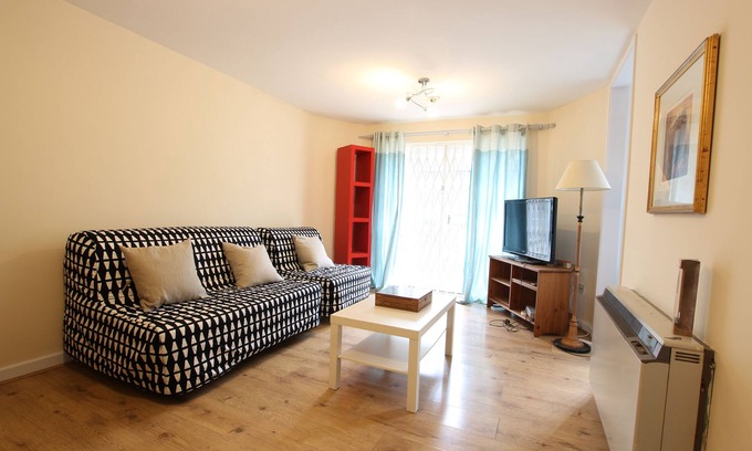 Hackney Apartment | Free Parking and Oxford Circus in 10 mins!