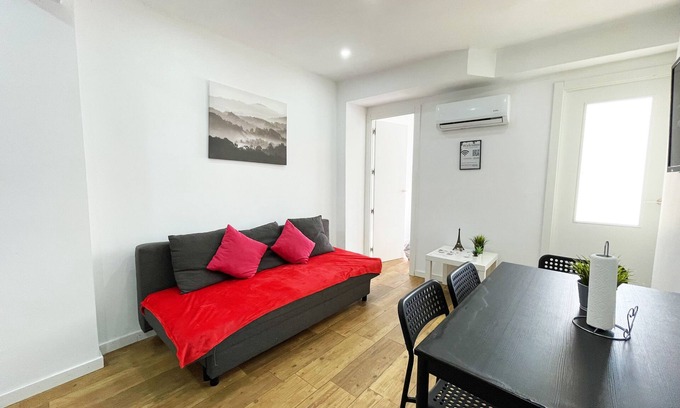 Puente de Vallecas Apartment | Free Parking Apartment Madrid
