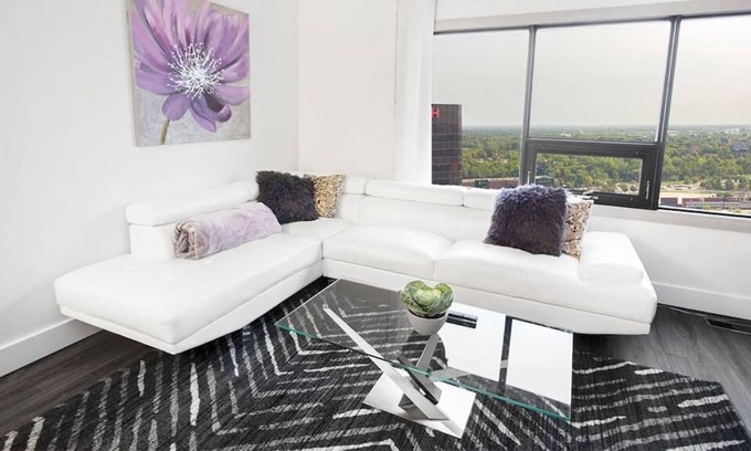 Downtown Winnipeg Apartment | Free Parking|WiFi|Insuite Laundry|1 bedroom suite