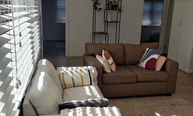 Coffs Harbour House | Free-standing home close to Town Centre