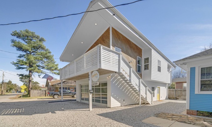 Freetown - Port Rico Cottage | Freetown Flat - Beautiful, Unique, Central!