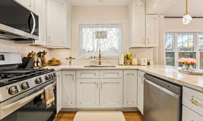 Glen Ellyn House | French Country Cottage