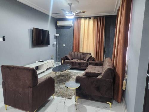 Accra Apartment | Frennin Court