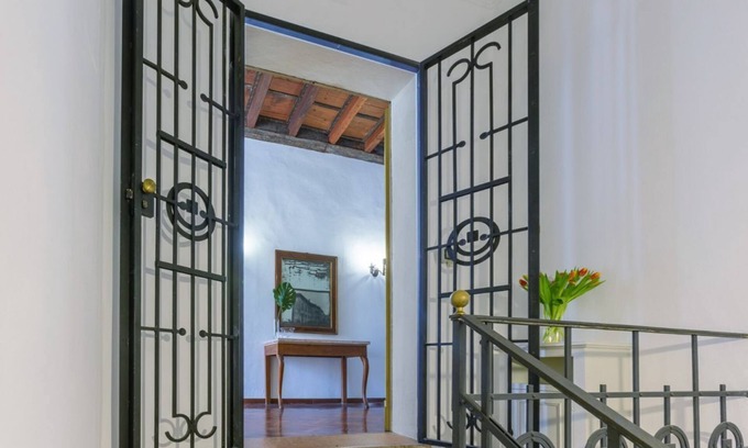 Ferrara Historic Centre Apartment | Frescobaldi Aparments! At Francis' house