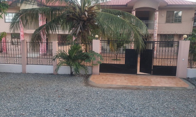 Teshie House | Fresh Air Lodge