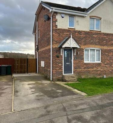 Ridgeway House | Fresh, fully equipped modern house can sleep 5