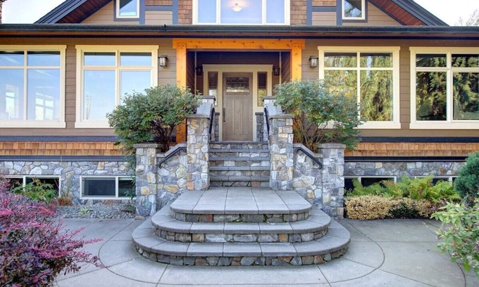 Armstrong House | Fresh Valley Farms Guesthouse