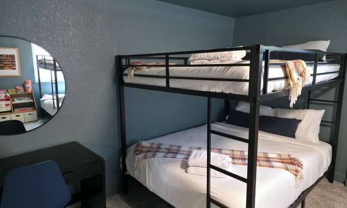 Westminster House | Freshly remodeled home in Westminster. HotTub, Movie Theater, Pool Table, Arcade