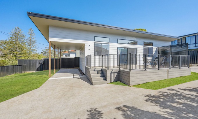 Port Macquarie Cottage | Freshly renovated 2 bedroom cottage, close to Port's CBD