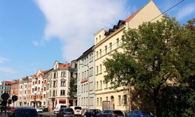 Neuschonefeld Apartment | Freshly renovated old pearl - great central location!