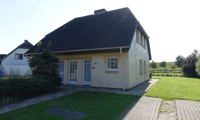 Friedrichskoog-Spitze House | Friedrichskoog-Spitze, dike view, quiet location, short distances, family friendly
