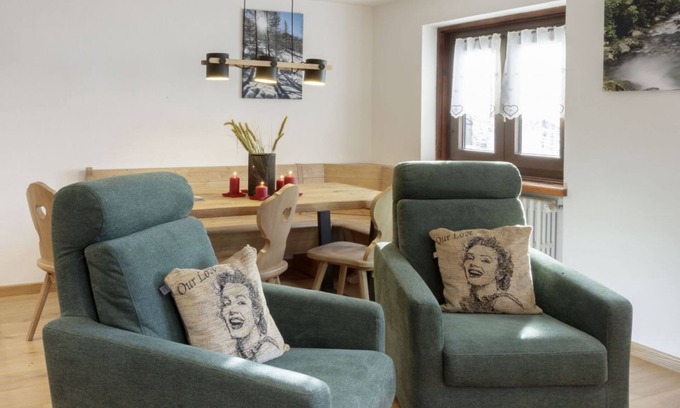 Paquier Apartment | Friendly Apartment walking distance village center and ski bus gondola .