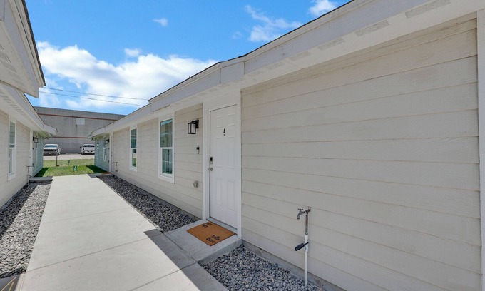 Harlingen Apartment | Friendly priced two-bedroom, two-bathroom apartment. Long-term stays accepted