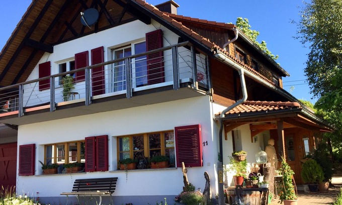 Dachsberg Apartment | frohNATUR vacation apartment in a natural garden