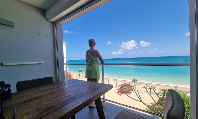 Grand Case Apartment | Front Beach in Grand Case Saint Martin