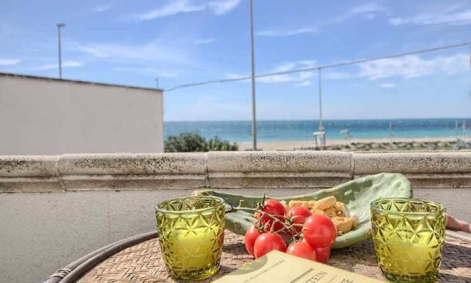 Torre Mozza House | Front Beach Torre Mozza