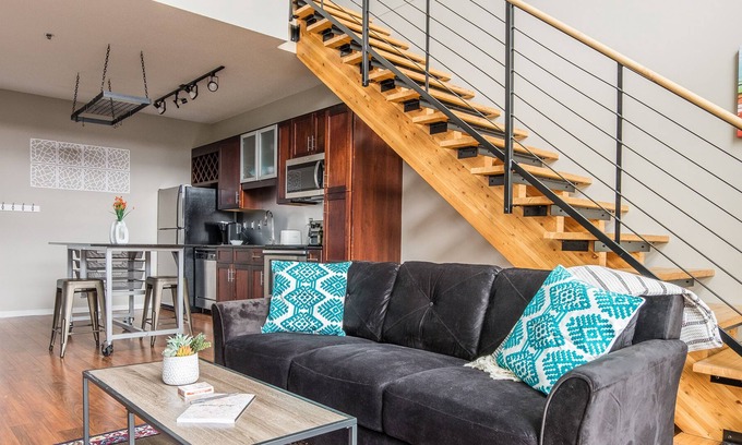 Mill District Apartment | FRONTDESK 225 Portland Ave Mill District Downtown Apts