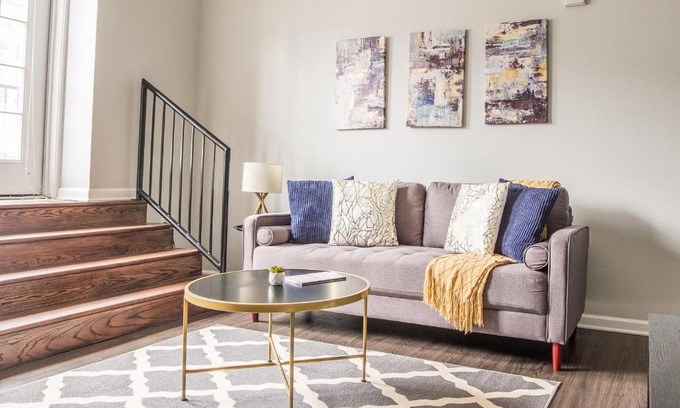 Downtown Kansas City Apartment | FRONTDESK 915 Broadway Apts Downtown Kansas City