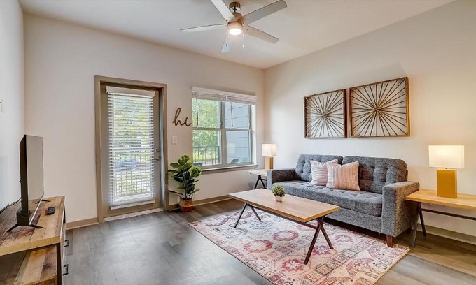 Forest Park Apartment | FRONTDESK Axel Row Apts Avondale Birmingham
