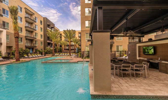 Security Acres Apartment | FRONTDESK Old Town Apts Scottsdale