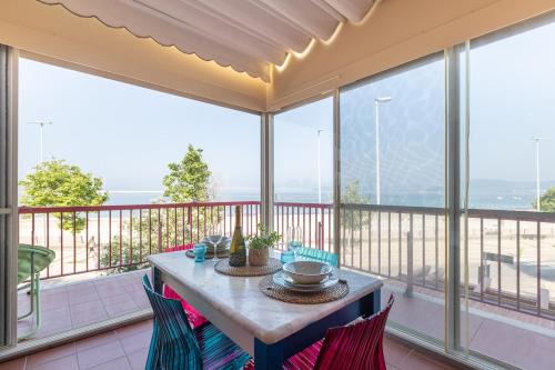 Lido Apartment | Fronte Mare - Box Auto - Elvissa View