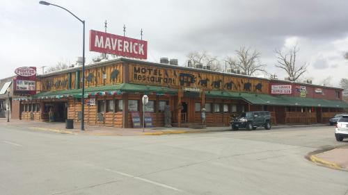 Lander Hotel | Frontier Lodge