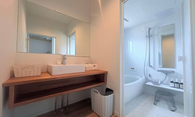 Koshu House | Fruit View Inn is a rental house surrounded by v/Koshu Yamanashi