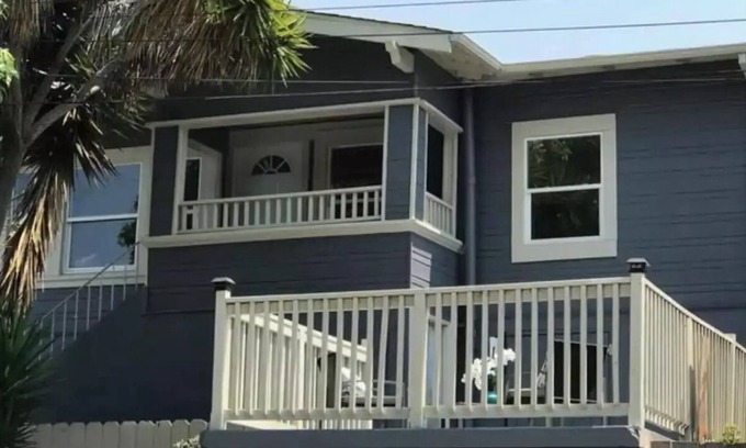 Glenview House | Fruitvale Gem Waiting for You