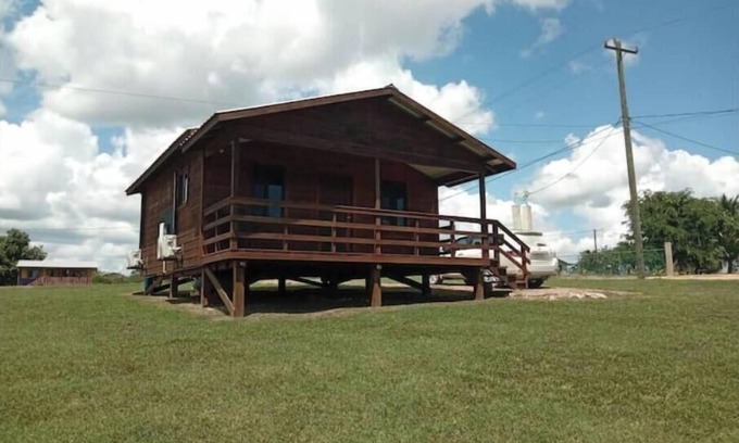 Spanish Lookout House | Full Belizean Cabinnn