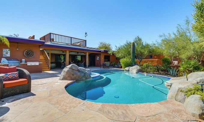 Cave Creek House | 'Full Circle Ranch' w/Pool & Views in Cave Creek
