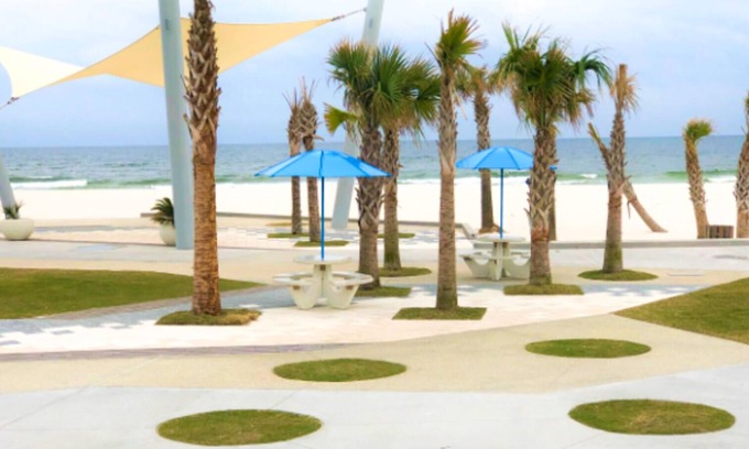 Gulf Shores Condo | Full Condo w/Pool & Gym, Sleeps 4