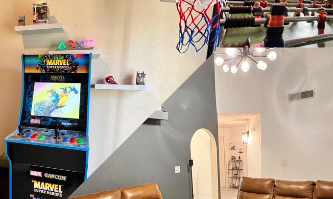 Biggs Field House | Full Home Cozy Stay on East