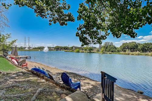 Horseshoe Bay Apartment | Full Moon Harbor