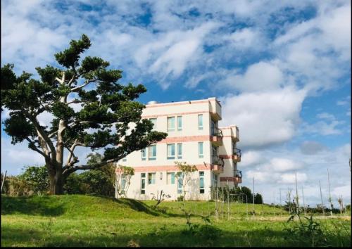 White Sand Beach Bed & Breakfast | Full Moon Resort