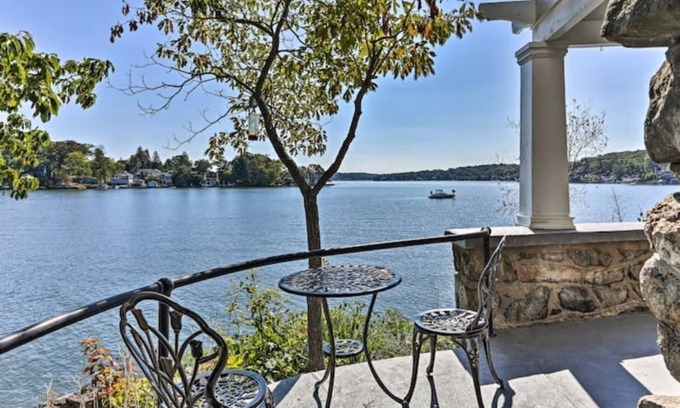 Glasser House | Fully accessible lake-house on its own island.