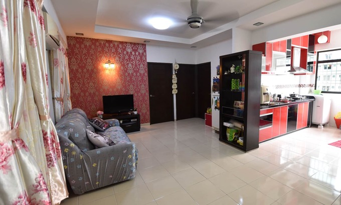 Bayan Lepas Apartment | fully air-condition,near food court,near SPICE and airport