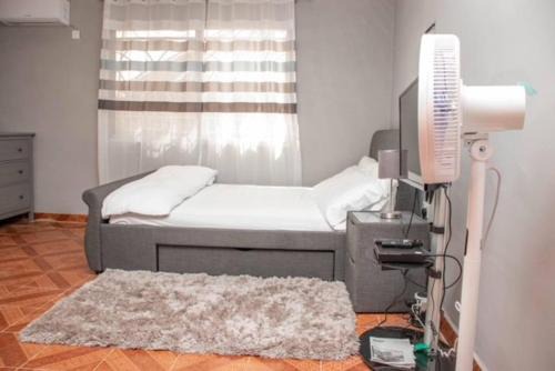 Freetown House | Fully Aircondition 3Bed Villa- A c- WiFi- Hotwater