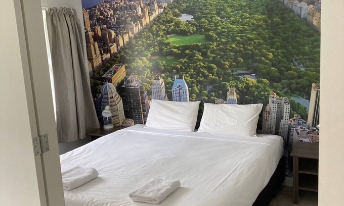 Epsom Apartment | Fully Equipped One Bedroom Unit