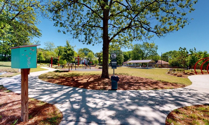 Douglasville House | Fully Equipped Orchard near Downtown GA & Airport