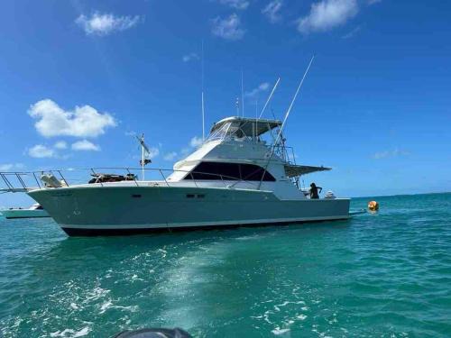 Caraballeda Boat Rental | Fully equipped Yacht for Fishing or staying
