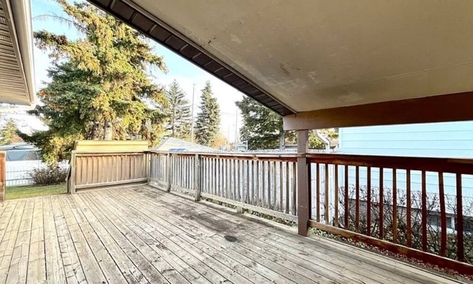 Northeast Edmonton House | Fully finished with basement.